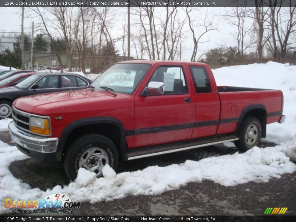 1996 Dodge Dakota SLT Extended Cab 4x4 Poppy Red / Slate Gray Photo #5