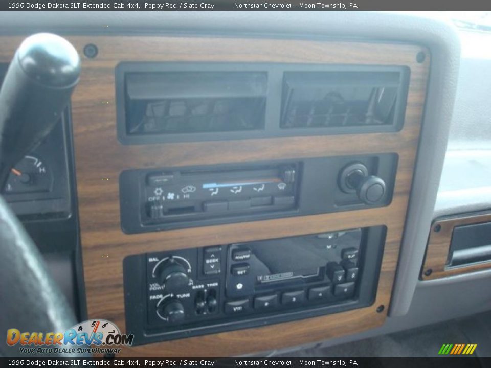1996 Dodge Dakota SLT Extended Cab 4x4 Poppy Red / Slate Gray Photo #13