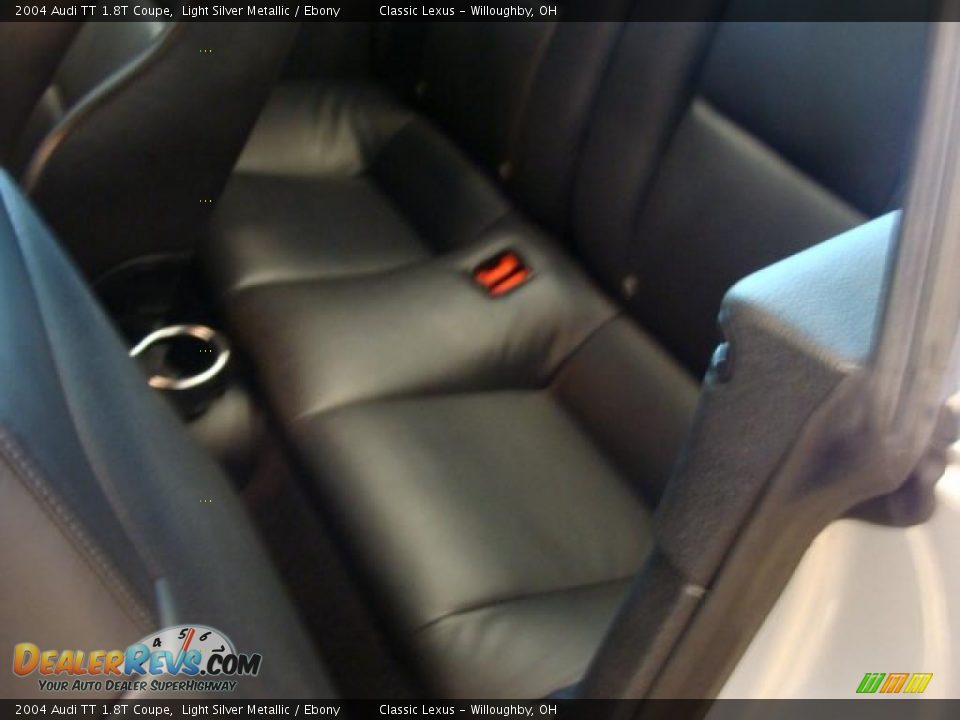 2004 Audi TT 1.8T Coupe Light Silver Metallic / Ebony Photo #10