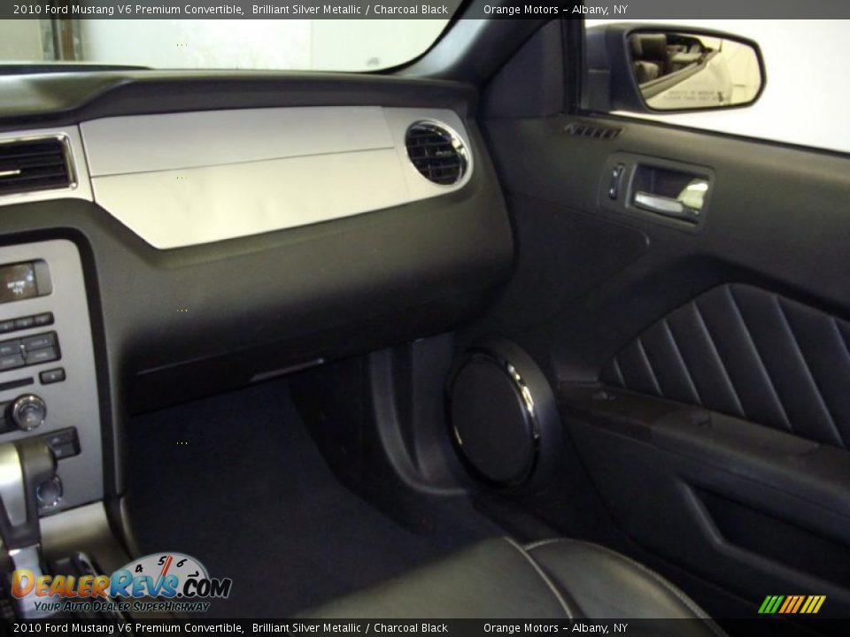 2010 Ford Mustang V6 Premium Convertible Brilliant Silver Metallic / Charcoal Black Photo #6