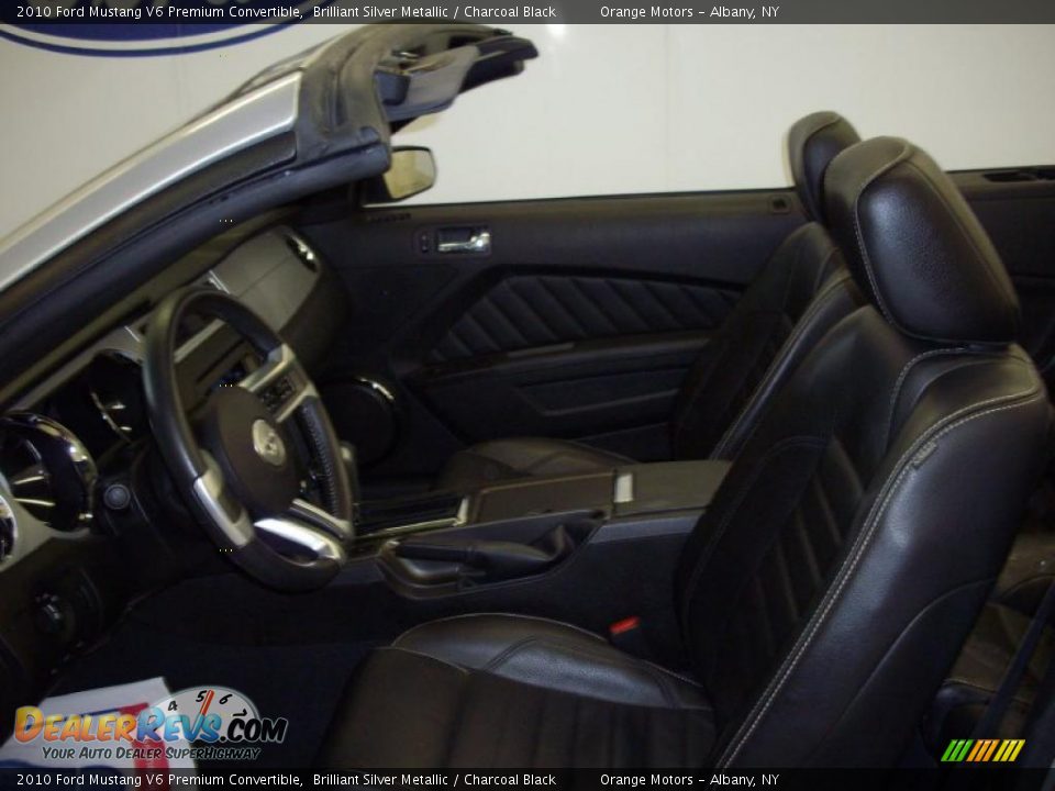 2010 Ford Mustang V6 Premium Convertible Brilliant Silver Metallic / Charcoal Black Photo #10