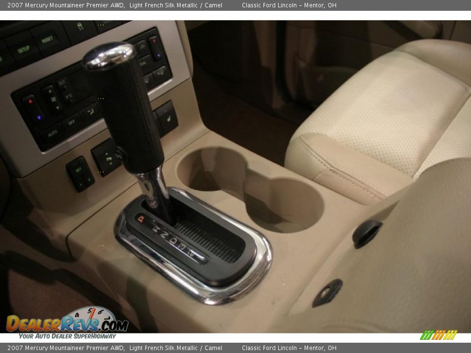 2007 Mercury Mountaineer Premier AWD Light French Silk Metallic / Camel Photo #20
