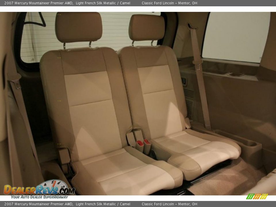 2007 Mercury Mountaineer Premier AWD Light French Silk Metallic / Camel Photo #24
