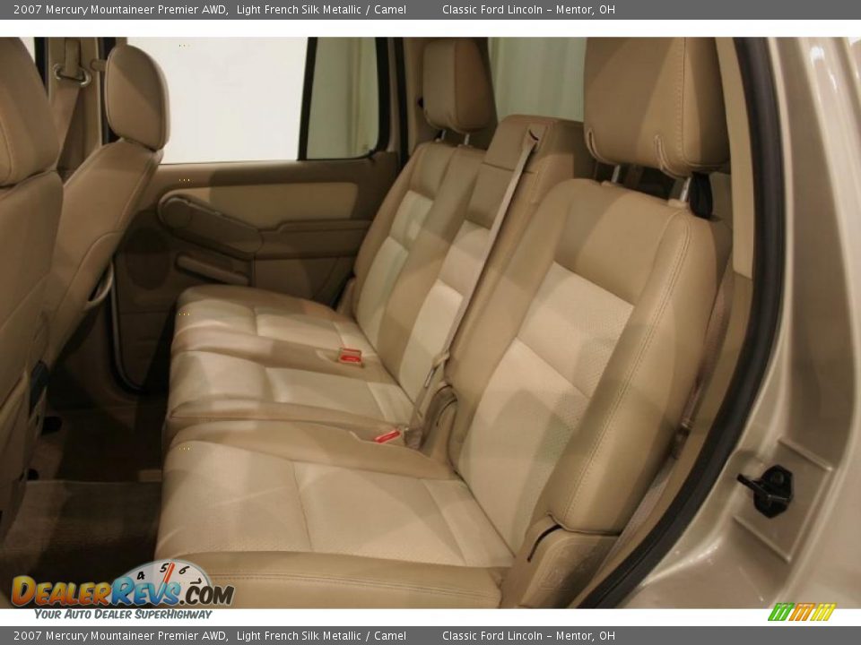 2007 Mercury Mountaineer Premier AWD Light French Silk Metallic / Camel Photo #25