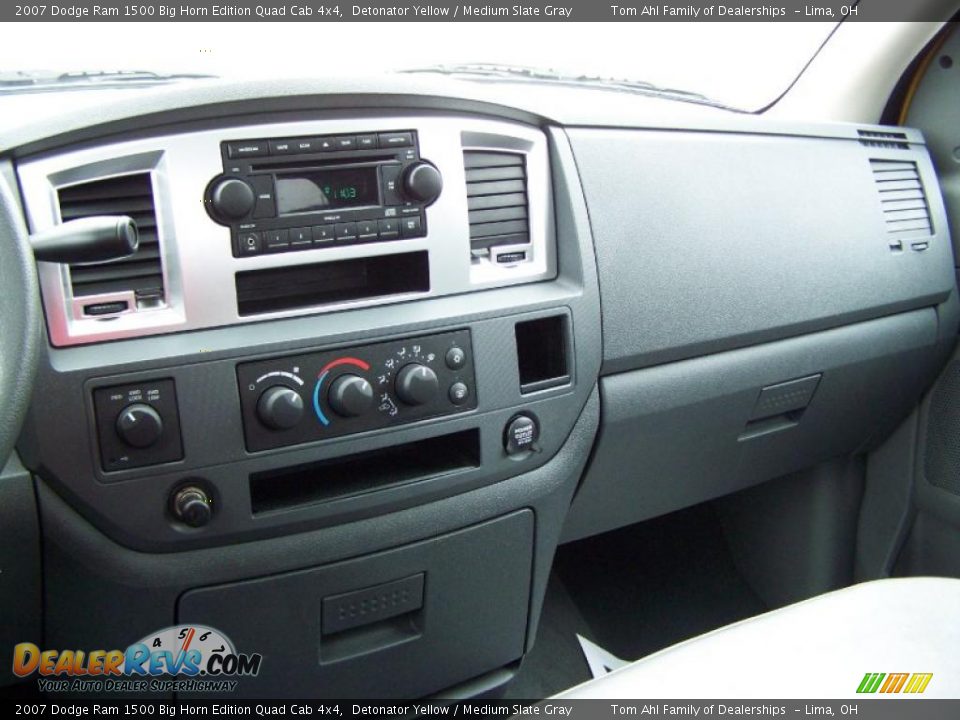 2007 Dodge Ram 1500 Big Horn Edition Quad Cab 4x4 Detonator Yellow / Medium Slate Gray Photo #19