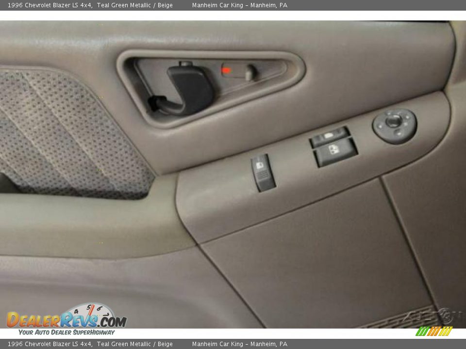 1996 Chevrolet Blazer LS 4x4 Teal Green Metallic / Beige Photo #9