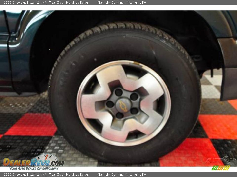 1996 Chevrolet Blazer LS 4x4 Teal Green Metallic / Beige Photo #15