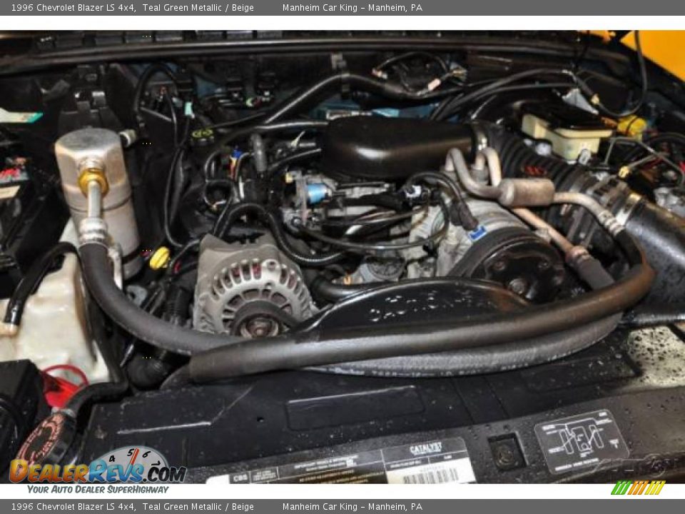 1996 Chevrolet Blazer LS 4x4 Teal Green Metallic / Beige Photo #16