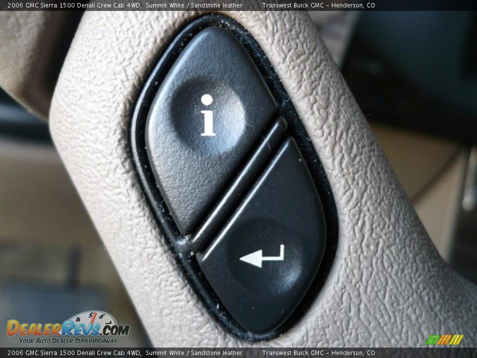 2006 GMC Sierra 1500 Denali Crew Cab 4WD Summit White / Sandstone leather Photo #16