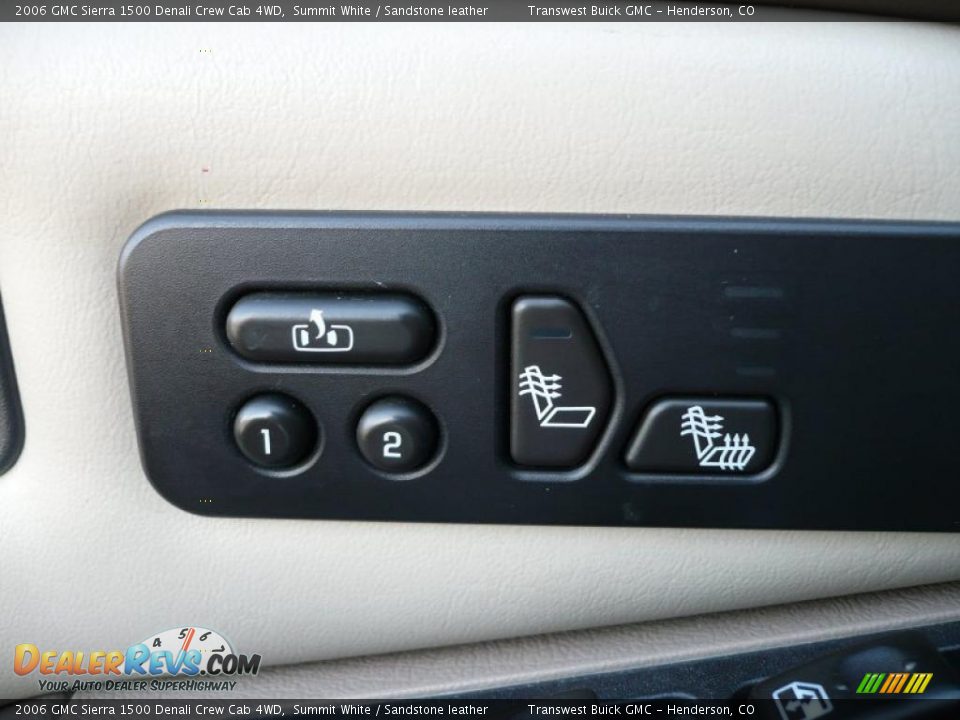 2006 GMC Sierra 1500 Denali Crew Cab 4WD Summit White / Sandstone leather Photo #19