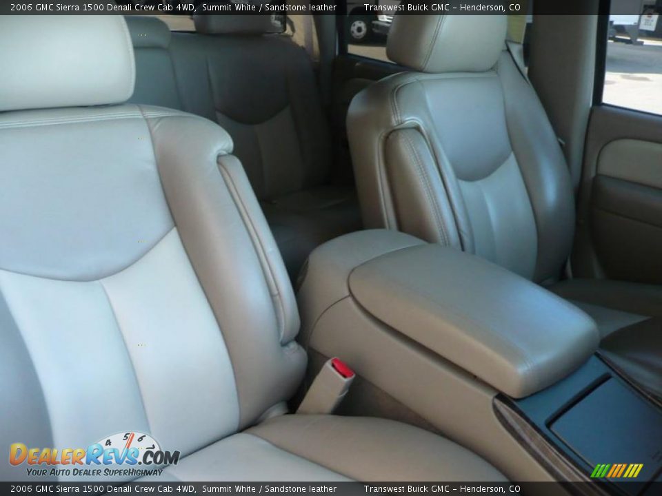 2006 GMC Sierra 1500 Denali Crew Cab 4WD Summit White / Sandstone leather Photo #22
