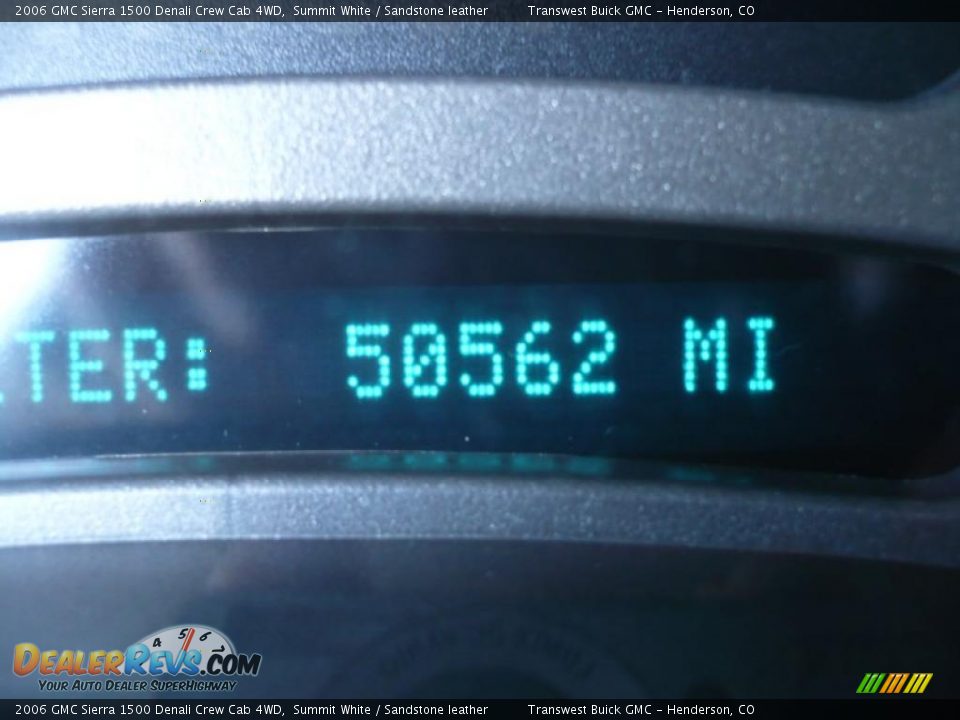 2006 GMC Sierra 1500 Denali Crew Cab 4WD Summit White / Sandstone leather Photo #24