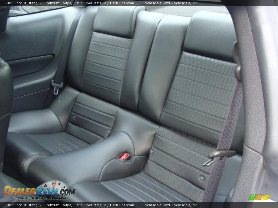 2005 Ford Mustang GT Premium Coupe Satin Silver Metallic / Dark Charcoal Photo #15
