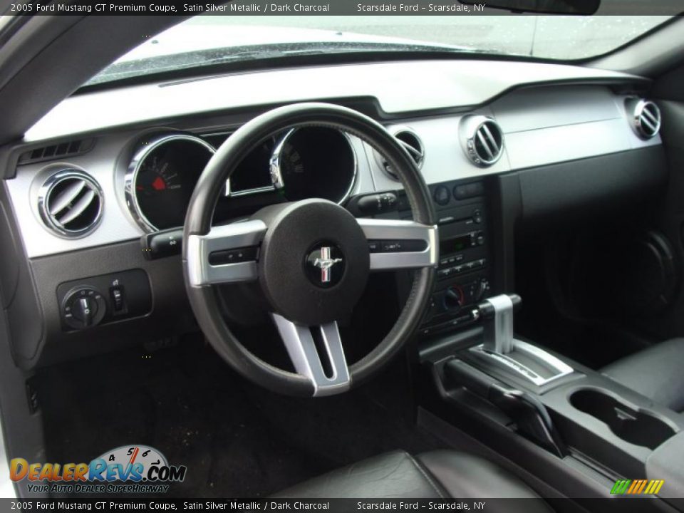 2005 Ford Mustang GT Premium Coupe Satin Silver Metallic / Dark Charcoal Photo #16
