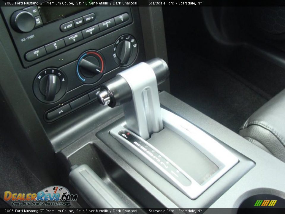 2005 Ford Mustang GT Premium Coupe Satin Silver Metallic / Dark Charcoal Photo #21