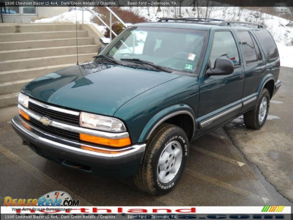 1998 Chevrolet Blazer LS 4x4 Dark Green Metallic / Graphite Photo #2
