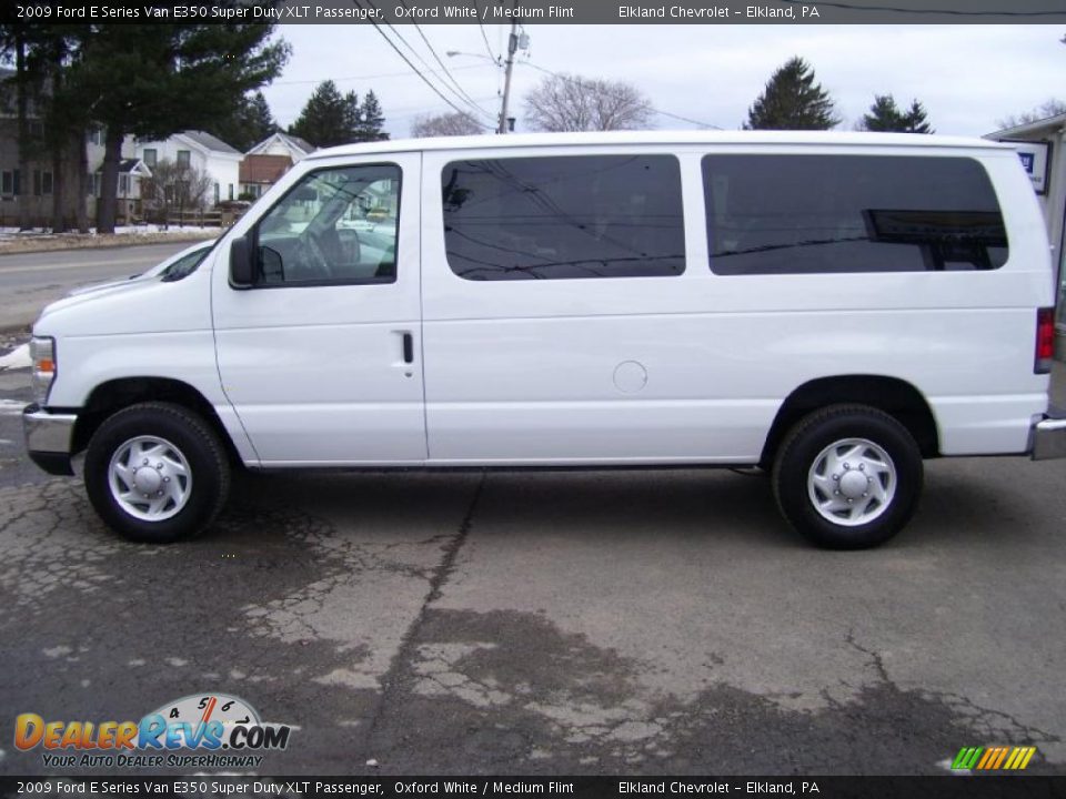 2009 Ford E Series Van E350 Super Duty XLT Passenger Oxford White / Medium Flint Photo #5