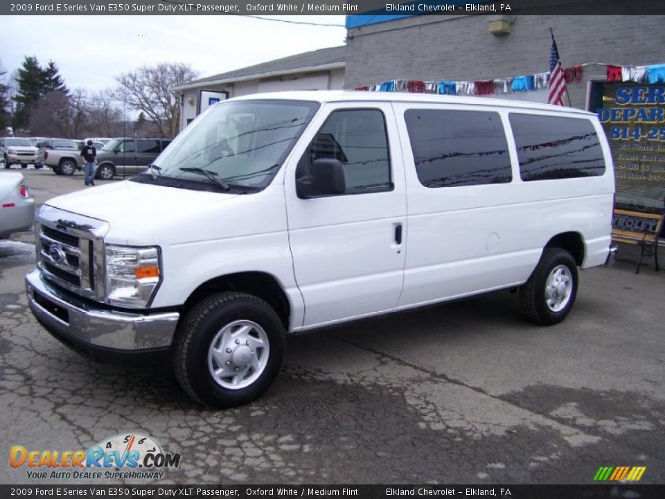 2009 Ford E Series Van E350 Super Duty XLT Passenger Oxford White / Medium Flint Photo #6