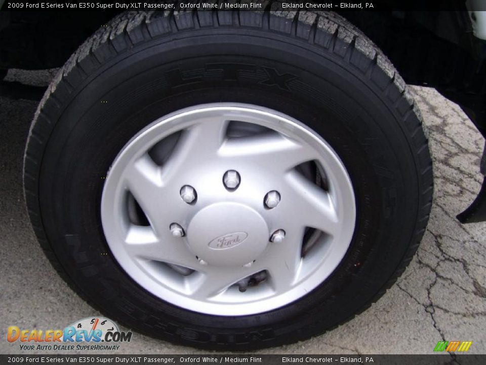 2009 Ford E Series Van E350 Super Duty XLT Passenger Oxford White / Medium Flint Photo #9