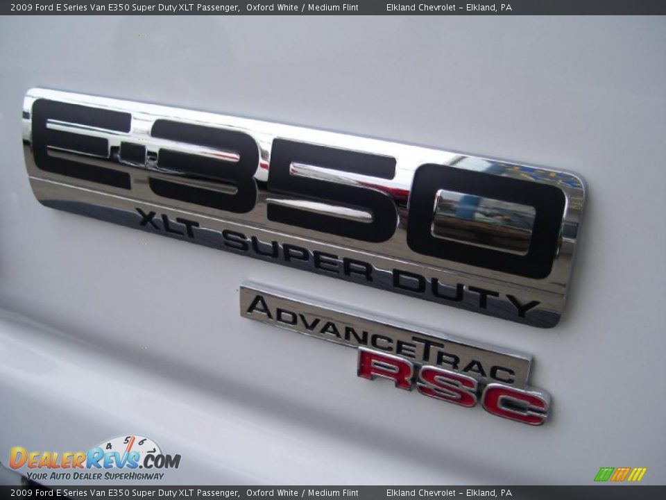 2009 Ford E Series Van E350 Super Duty XLT Passenger Oxford White / Medium Flint Photo #12