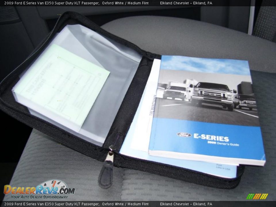 2009 Ford E Series Van E350 Super Duty XLT Passenger Oxford White / Medium Flint Photo #27