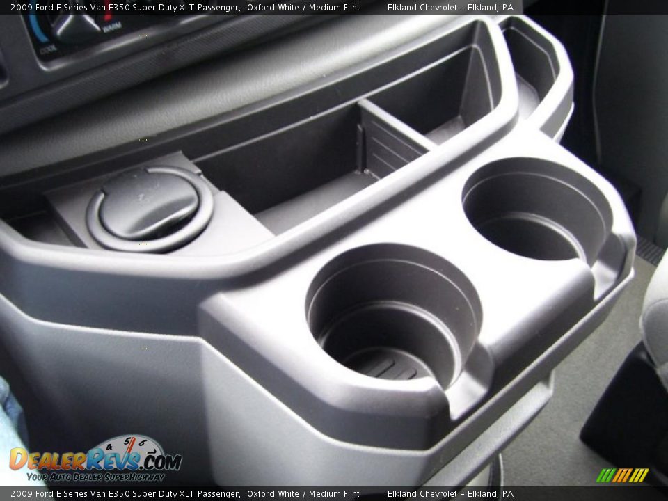 2009 Ford E Series Van E350 Super Duty XLT Passenger Oxford White / Medium Flint Photo #29