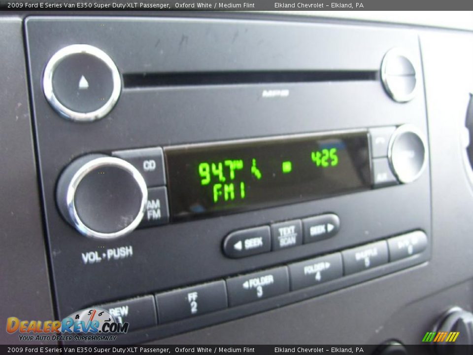 2009 Ford E Series Van E350 Super Duty XLT Passenger Oxford White / Medium Flint Photo #30