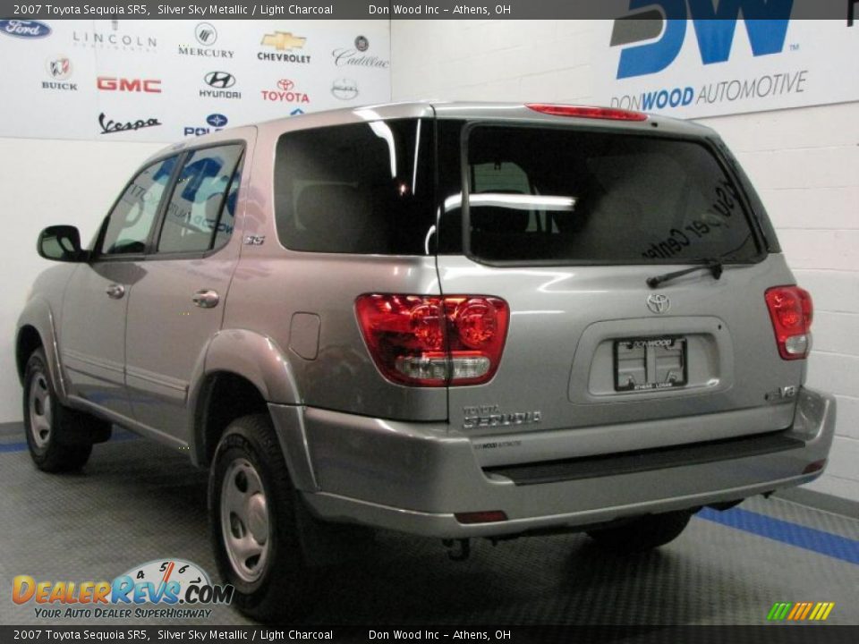 2007 Toyota Sequoia SR5 Silver Sky Metallic / Light Charcoal Photo #3