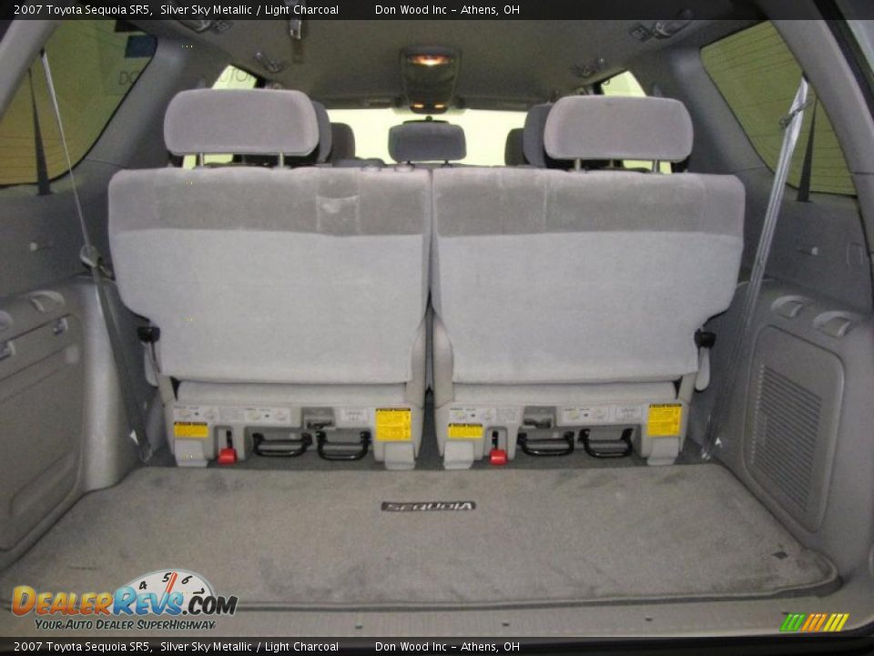 2007 Toyota Sequoia SR5 Silver Sky Metallic / Light Charcoal Photo #9