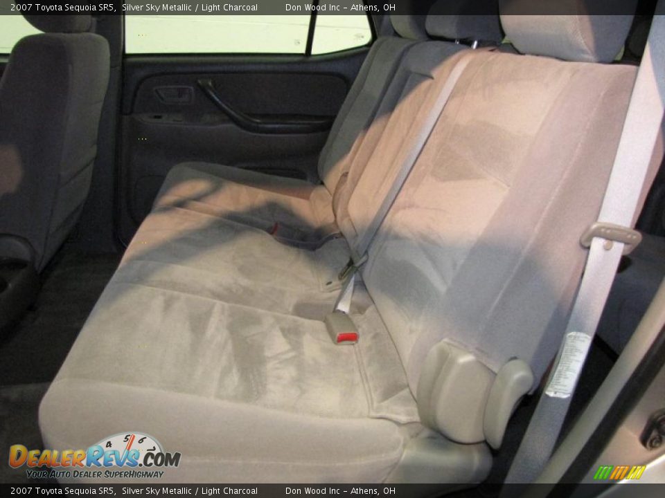 2007 Toyota Sequoia SR5 Silver Sky Metallic / Light Charcoal Photo #12