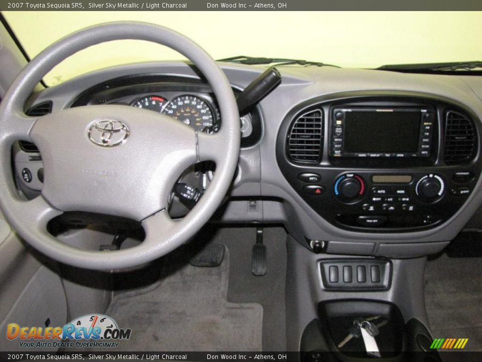 2007 Toyota Sequoia SR5 Silver Sky Metallic / Light Charcoal Photo #20
