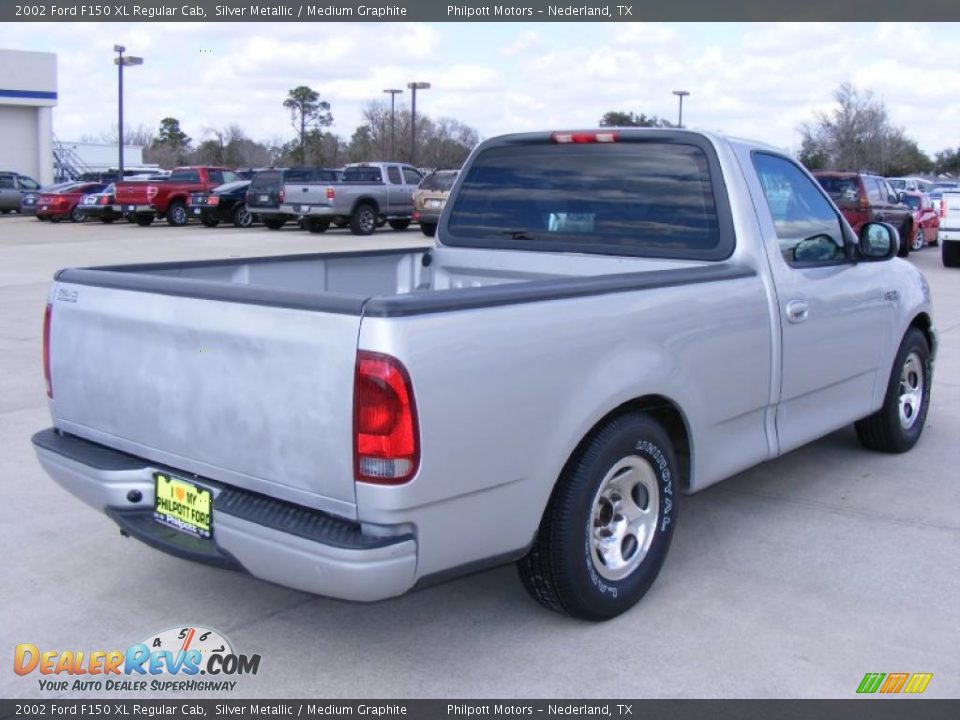 2002 Ford F150 XL Regular Cab Silver Metallic / Medium Graphite Photo #3
