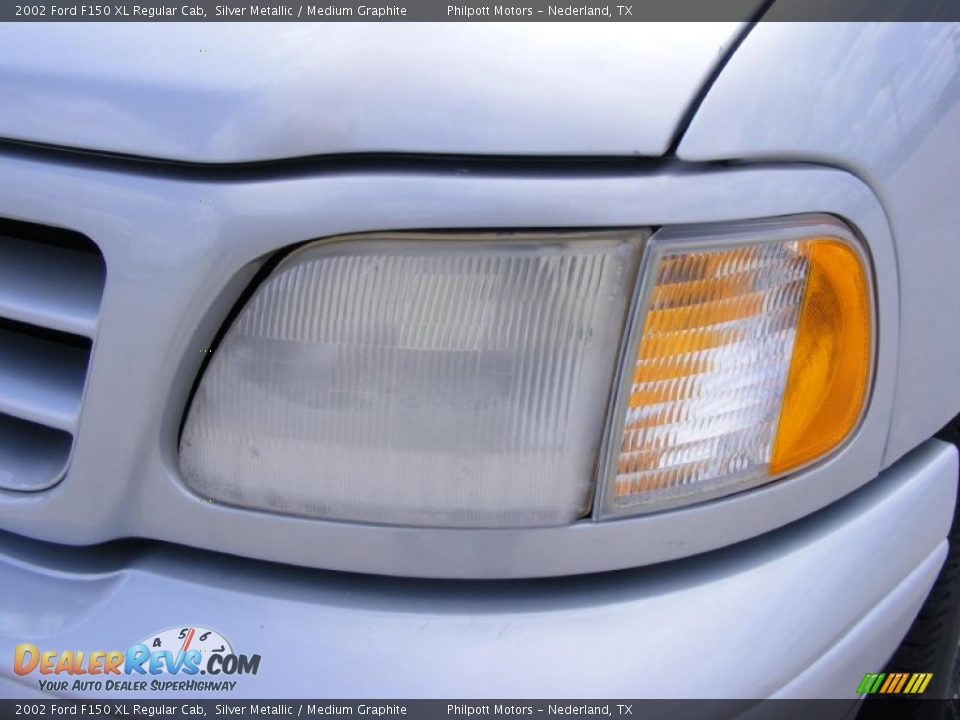2002 Ford F150 XL Regular Cab Silver Metallic / Medium Graphite Photo #10