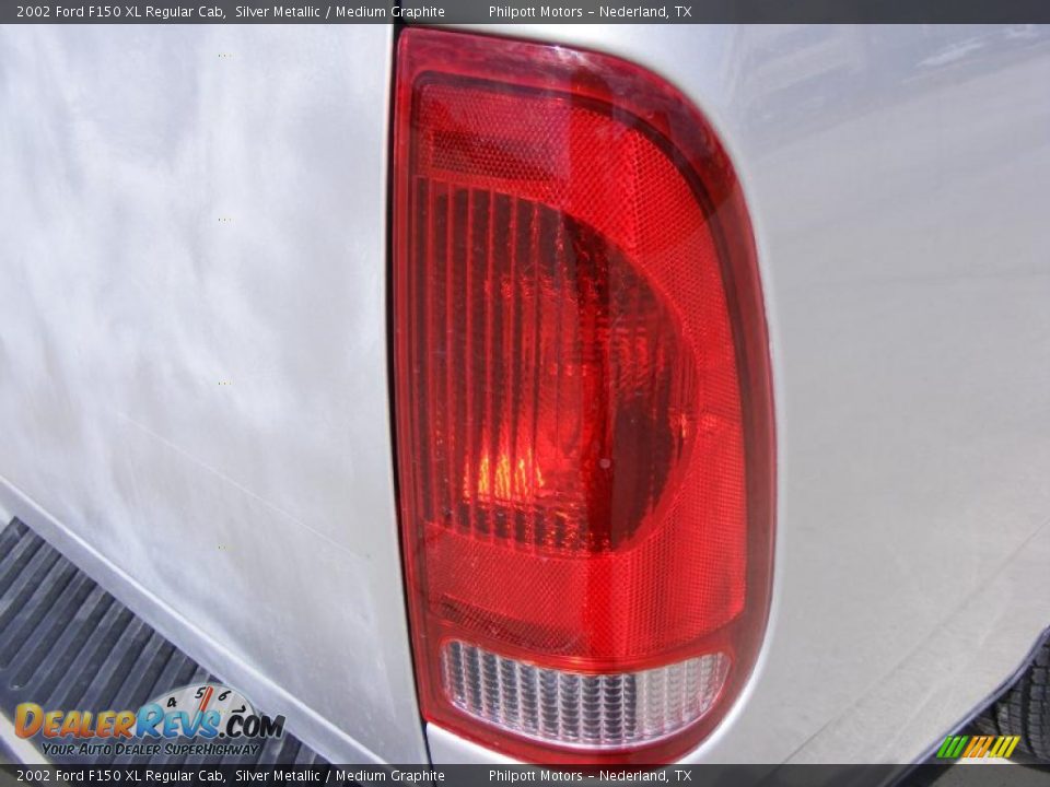 2002 Ford F150 XL Regular Cab Silver Metallic / Medium Graphite Photo #21