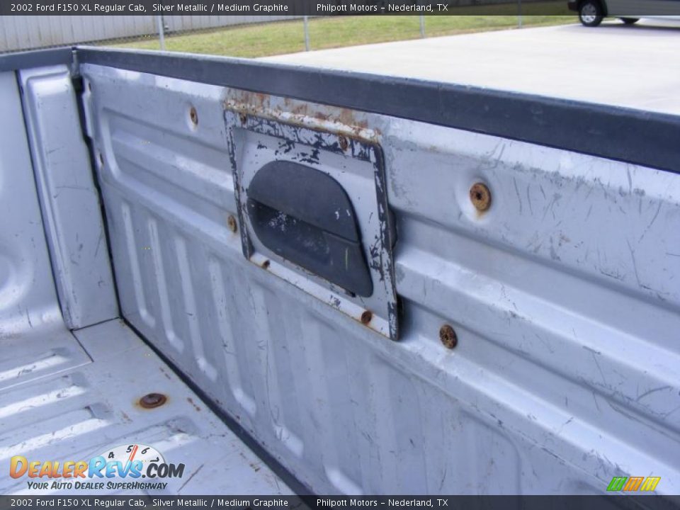 2002 Ford F150 XL Regular Cab Silver Metallic / Medium Graphite Photo #24