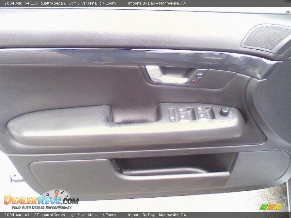 2004 Audi A4 1.8T quattro Sedan Light Silver Metallic / Ebony Photo #9