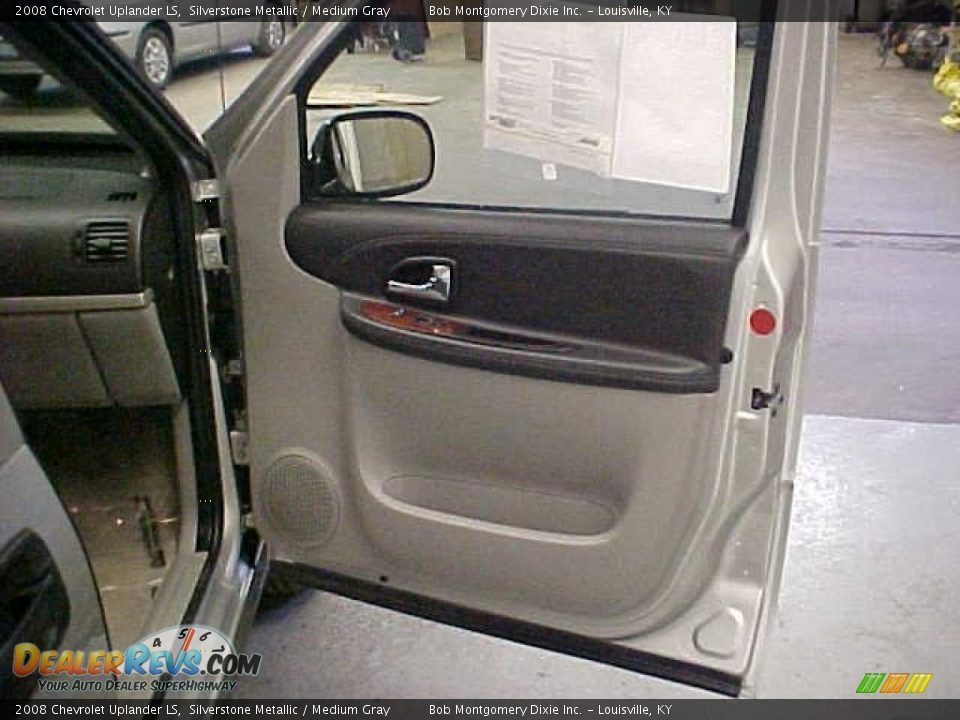 2008 Chevrolet Uplander LS Silverstone Metallic / Medium Gray Photo #7