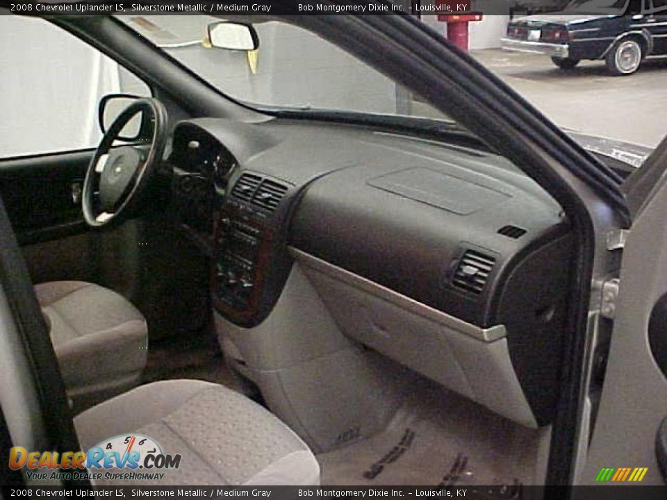 2008 Chevrolet Uplander LS Silverstone Metallic / Medium Gray Photo #8