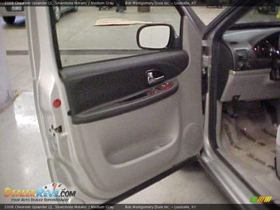 2008 Chevrolet Uplander LS Silverstone Metallic / Medium Gray Photo #18