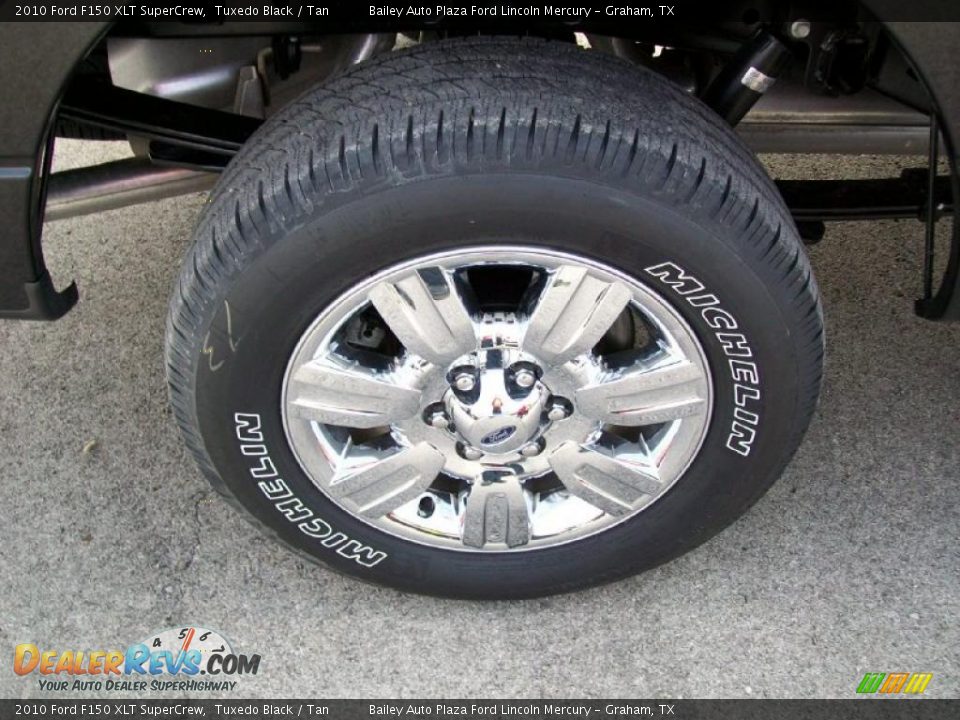 2010 Ford F150 XLT SuperCrew Tuxedo Black / Tan Photo #7