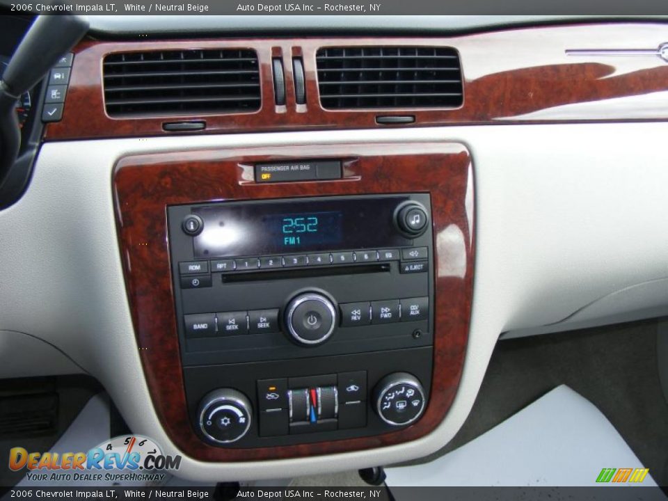 2006 Chevrolet Impala LT White / Neutral Beige Photo #13