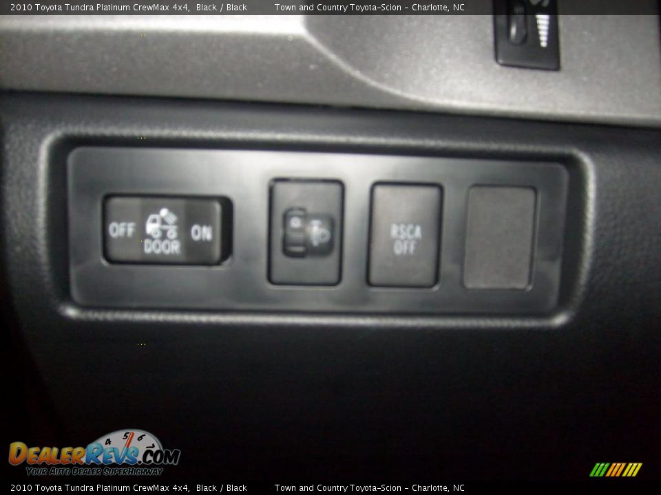 2010 Toyota Tundra Platinum CrewMax 4x4 Black / Black Photo #19