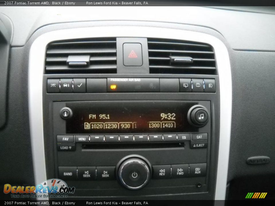 2007 Pontiac Torrent AWD Black / Ebony Photo #22