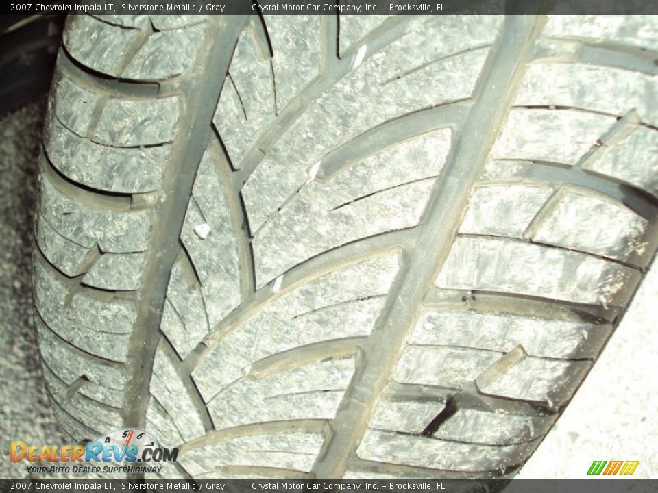 2007 Chevrolet Impala LT Silverstone Metallic / Gray Photo #15