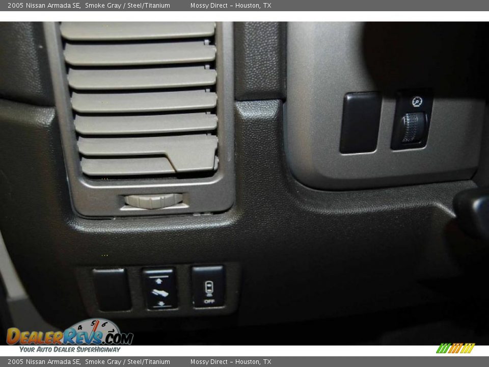 2005 Nissan Armada SE Smoke Gray / Steel/Titanium Photo #32