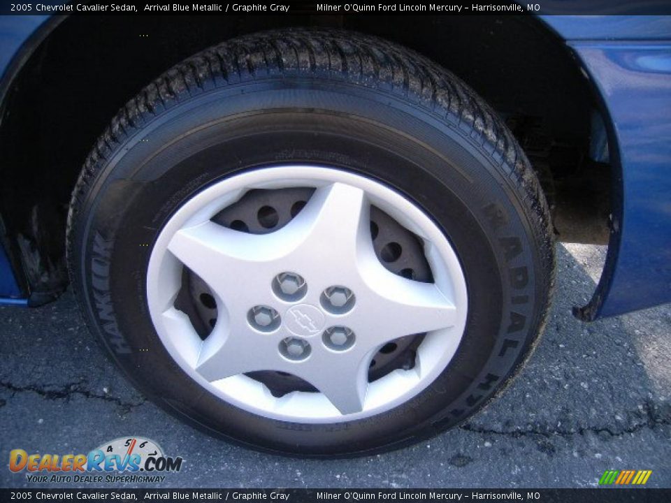 2005 Chevrolet Cavalier Sedan Arrival Blue Metallic / Graphite Gray Photo #9