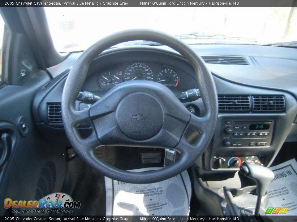 2005 Chevrolet Cavalier Sedan Arrival Blue Metallic / Graphite Gray Photo #16