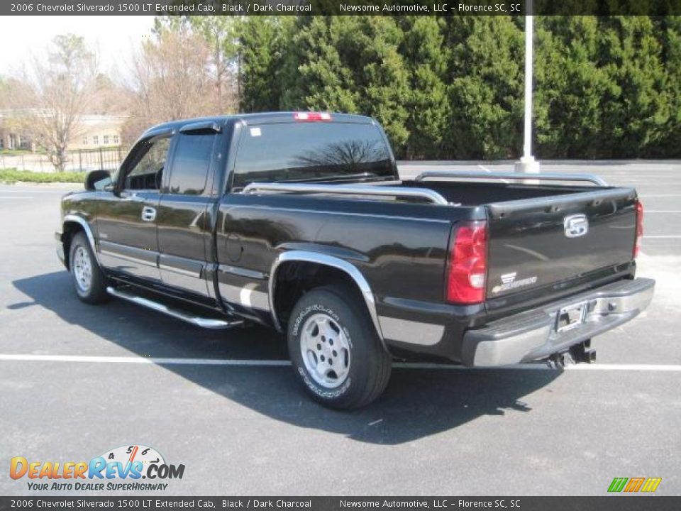 2006 Chevrolet Silverado 1500 LT Extended Cab Black / Dark Charcoal Photo #2