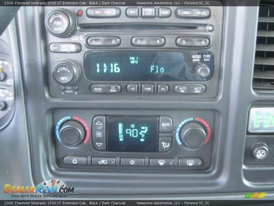 2006 Chevrolet Silverado 1500 LT Extended Cab Black / Dark Charcoal Photo #8