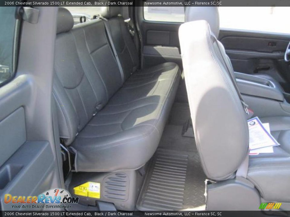 2006 Chevrolet Silverado 1500 LT Extended Cab Black / Dark Charcoal Photo #20